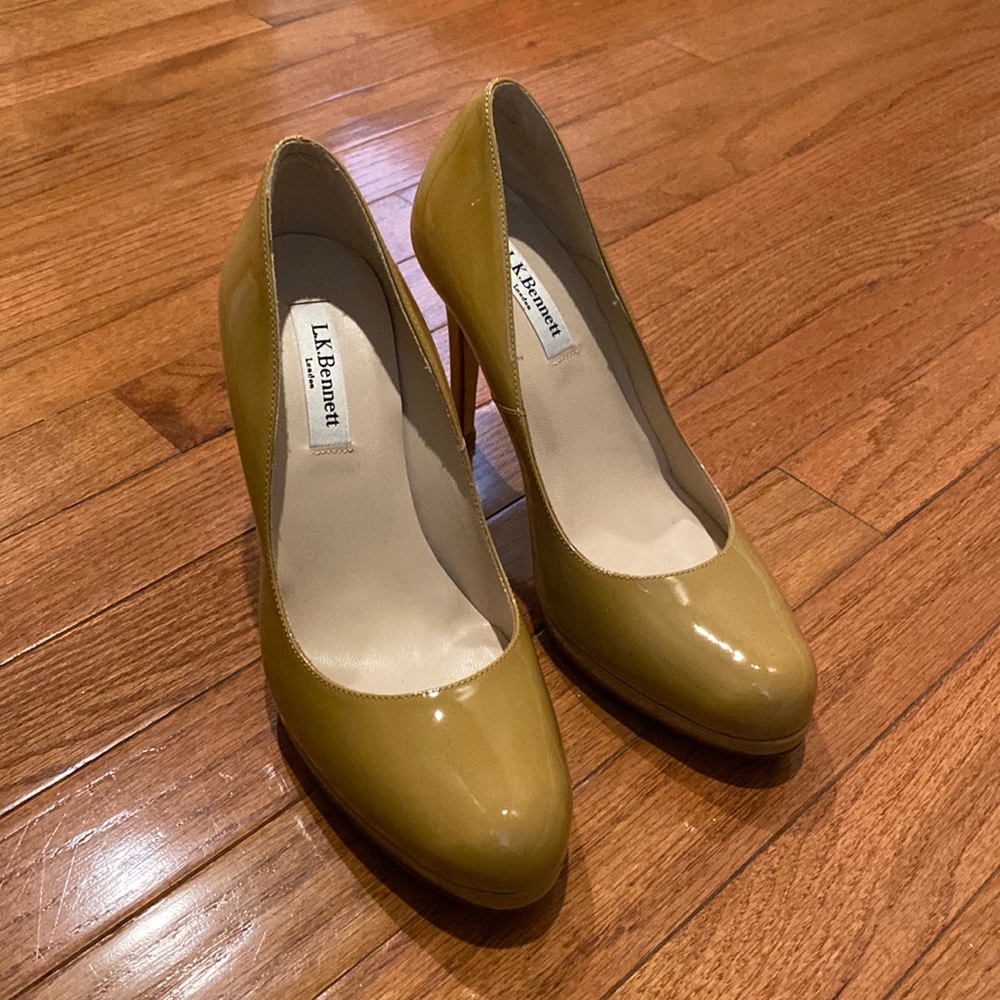 L.K. Bennett patent platform heels size 39